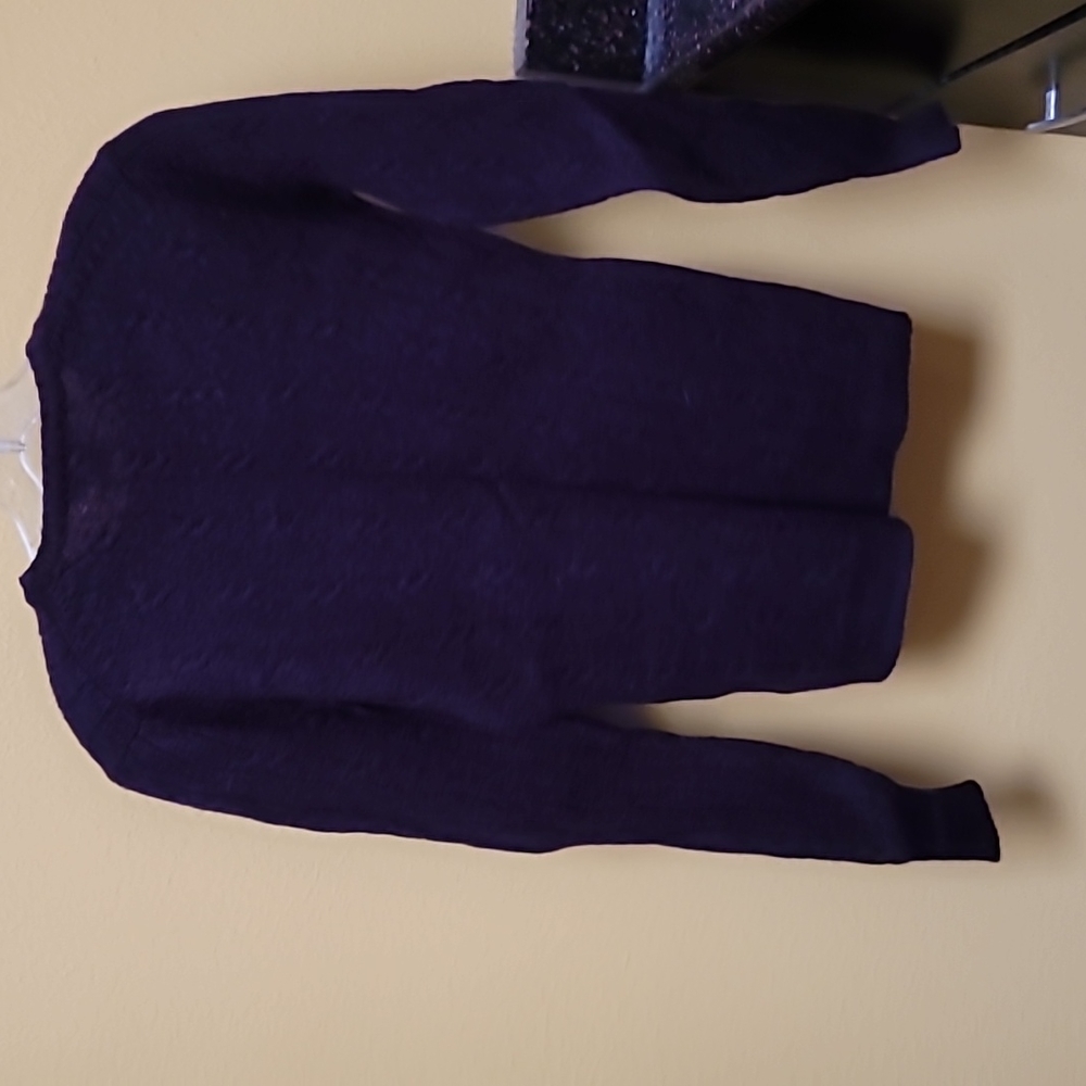 Bitten sweater - Picture 2 of 2